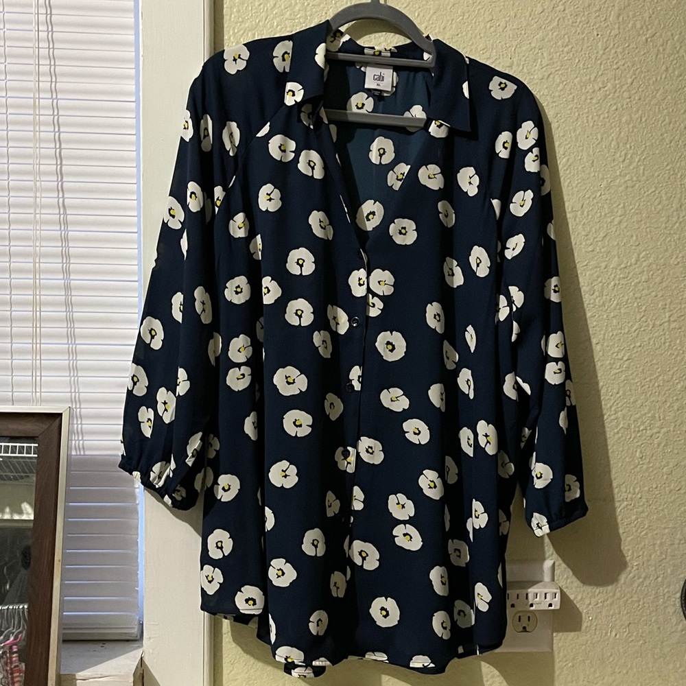 cabi go to button up